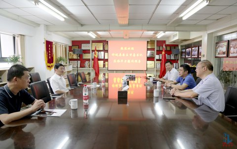 舒城县委副书记王万喜到访中安华力建设集团慰问指导工作